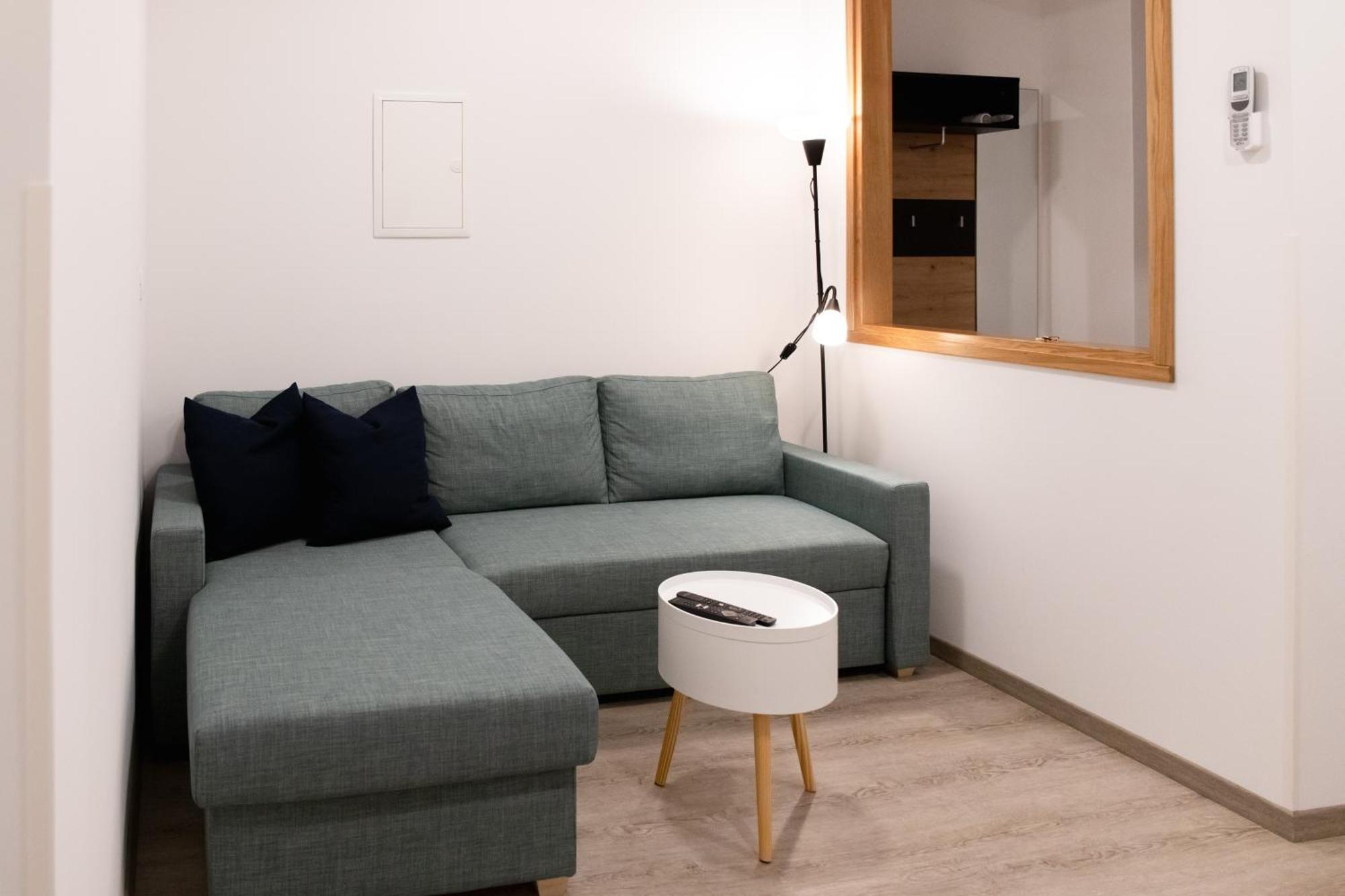 Oliver Street Apartment Vipava Buitenkant foto