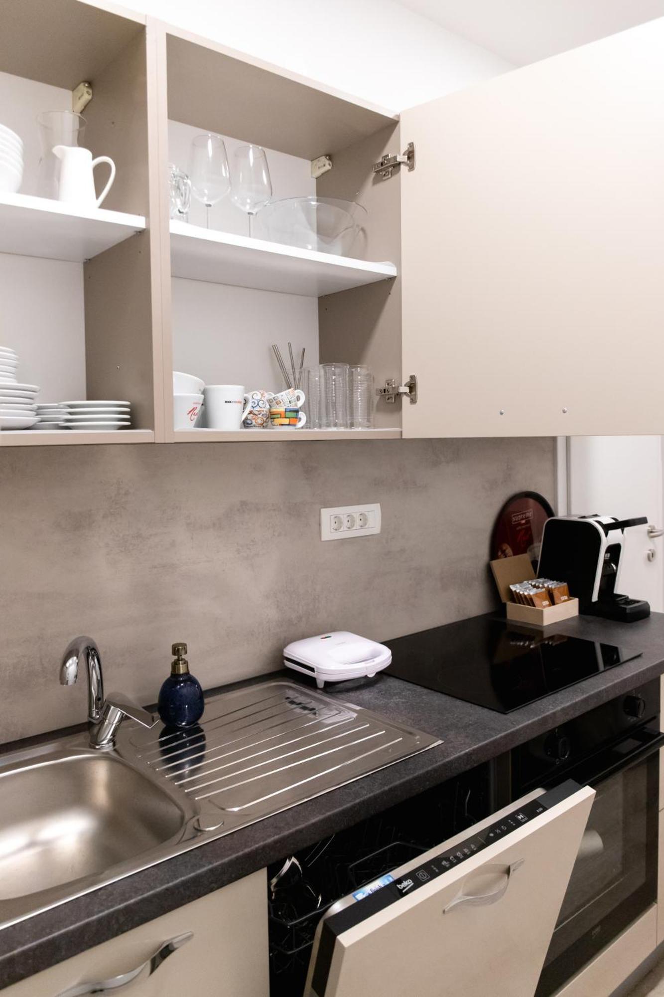 Oliver Street Apartment Vipava Buitenkant foto