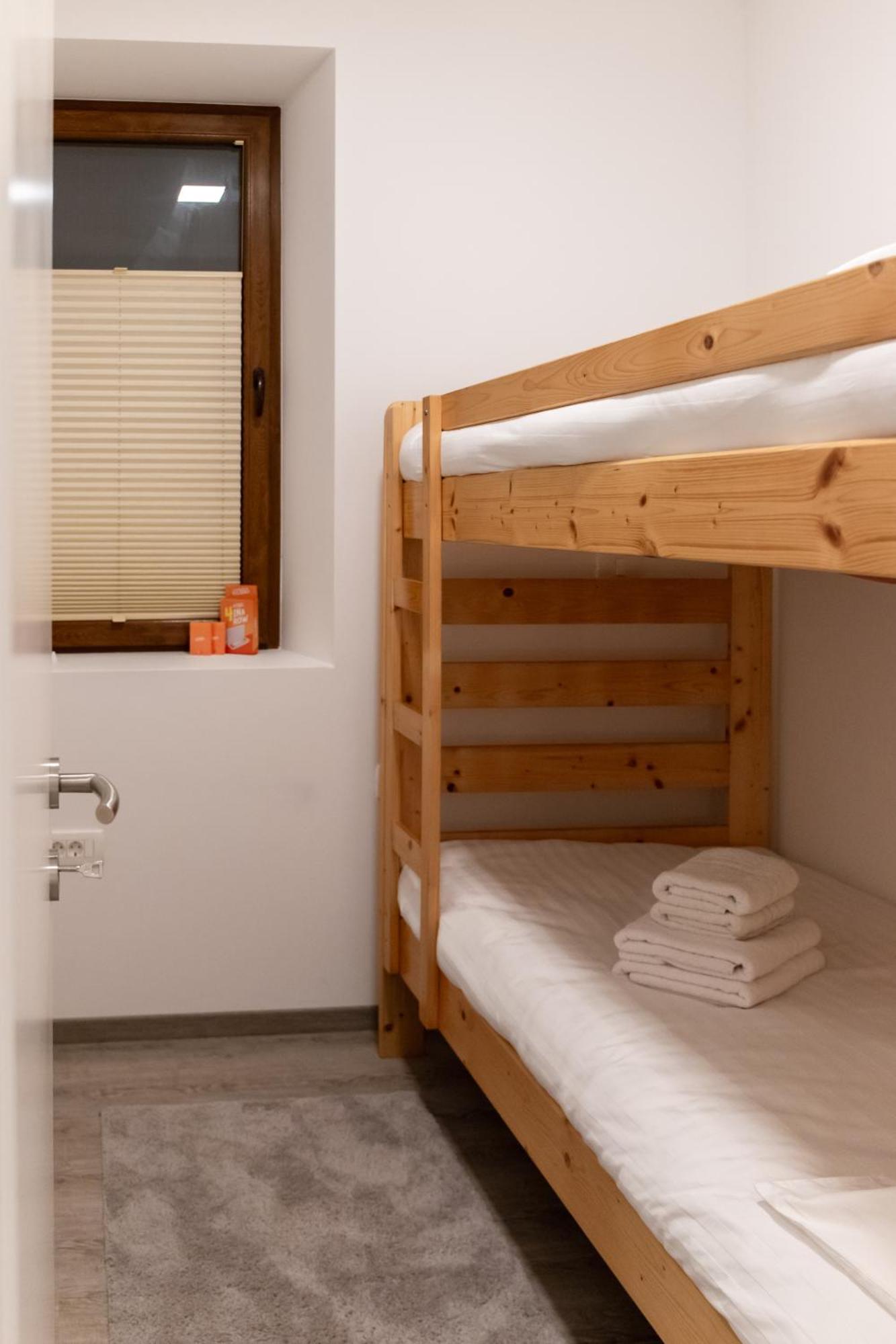 Oliver Street Apartment Vipava Buitenkant foto